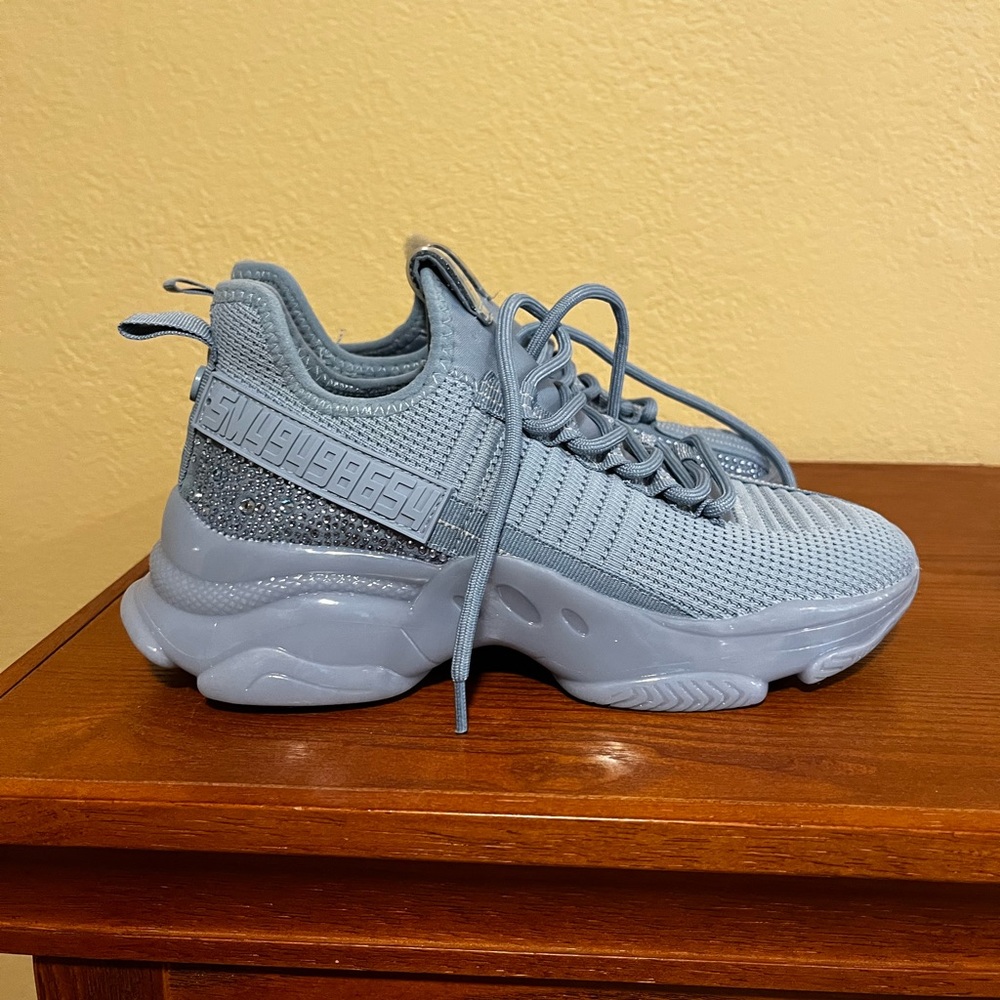 Steve Madden Sneakers